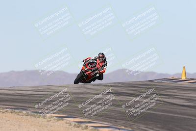 media/Dec-01-2025-Moto Forza (Mon) [[2daa91e15f]]/2-Intermediate Group/Session 2 (Turns 9 and 10)/